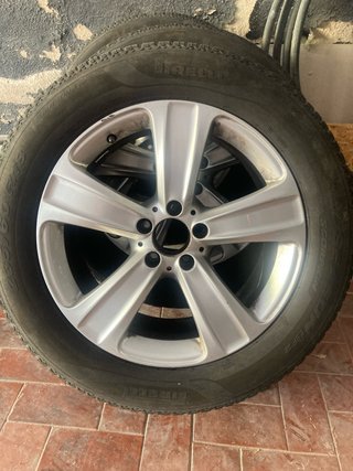 Juego 4 Llantas con Neumáticos Pirelli ALL SEASON