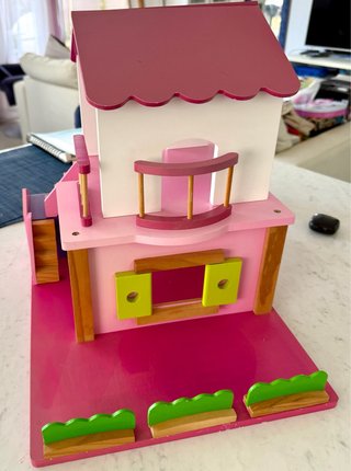 Casa de muñecas multicolor