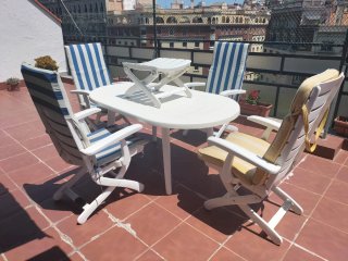 Mesa y 4 Sillas Kettal Exterior