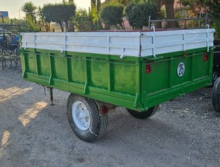 Remolque basculante para tractor