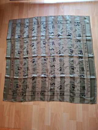 Fular con estampado París
