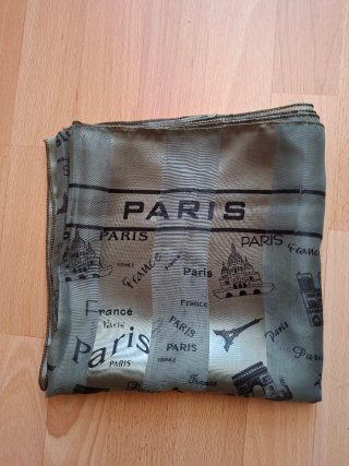 Fular con estampado París