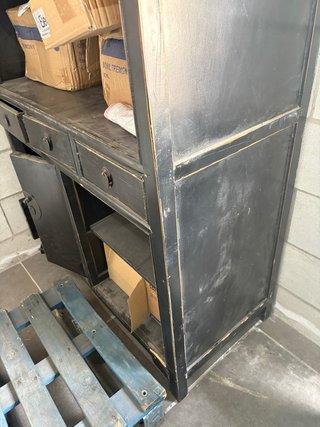 Mueble de comedor para restaurar