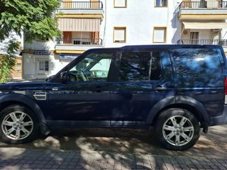 Land Rover Discovery 2012
