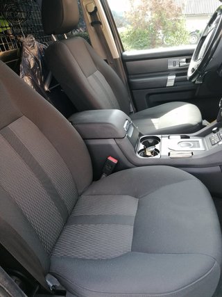 Land Rover Discovery 2012