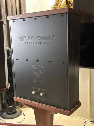 Altavoces Fleetwood Deville
