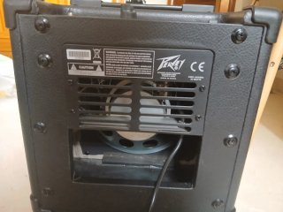 Amplificador Peavey.