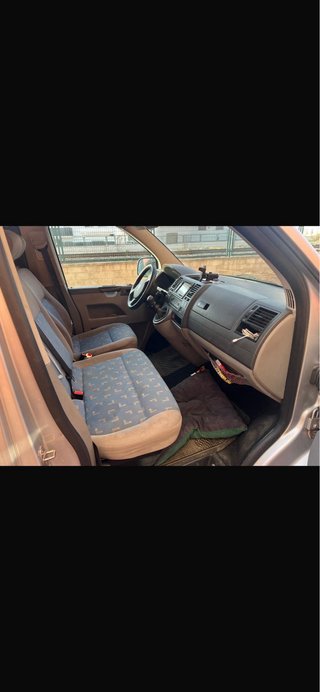 Volkswagen Caravelle 2009