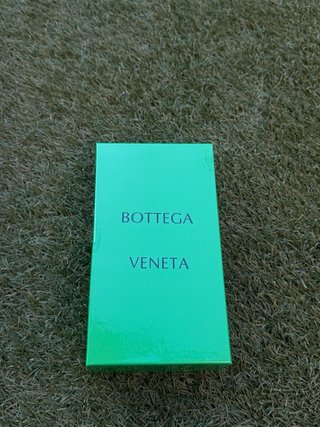 Gafas de sol Bottega Veneta negras y amarillas