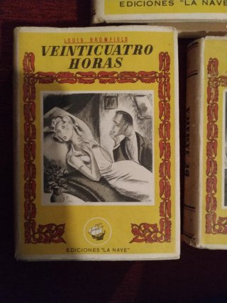 3 Libros ediciones La nave. Años 40