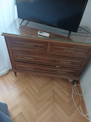 Cómoda y 2 mesitas de noche madera