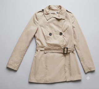 Gabardina beige de largo medio