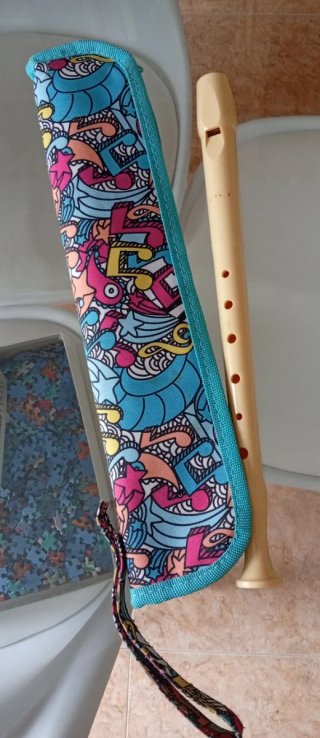 Flauta dulce con funda musical