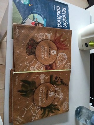Lote le libros de texto 5 primaria, Anaya .