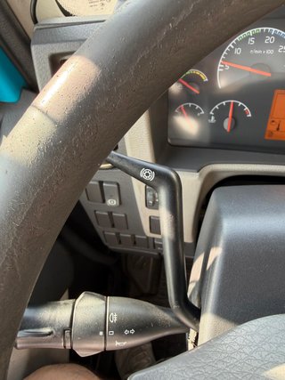 Camión rígido Volvo Fl 240 2011