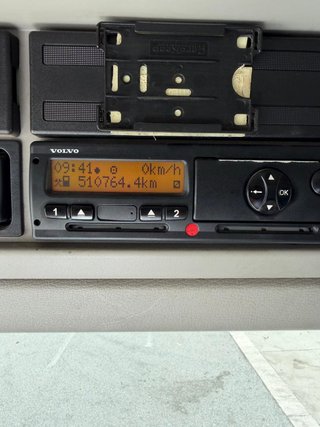 Camión rígido Volvo Fl 240 2011