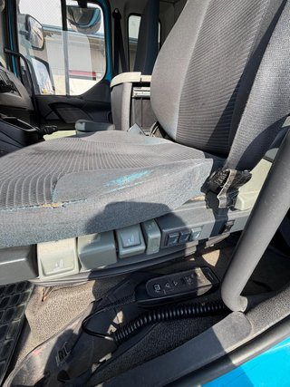 Camión rígido Volvo Fl 240 2011