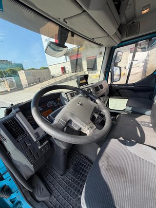 Camión rígido Volvo Fl 240 2011