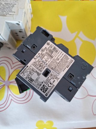 Guardamotores Siemens y ABB