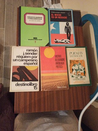 Lote 5 libros clásicos (Sender, Larra, Quevedo, Al