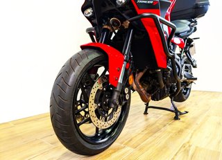 YAMAHA Tracer 9   (modelo actual) 2023