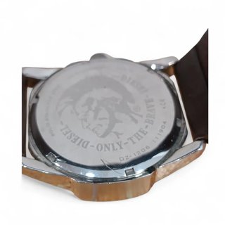 RELOJ DE CUARZO ANALOGICO DIESEL DZ-1206 111904 CORREA CUERO
