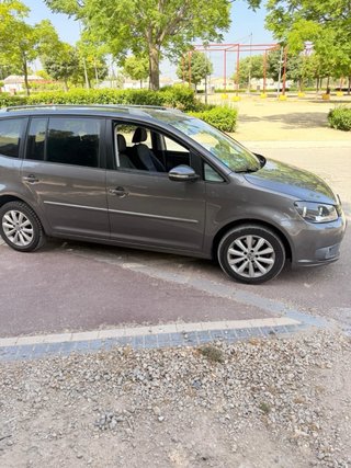 Volkswagen Touran 2011