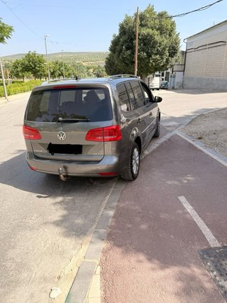 Volkswagen Touran 2011