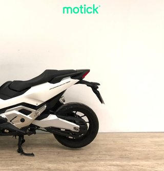 HONDA FORZA 750