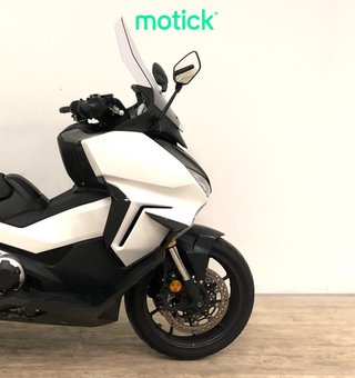 HONDA FORZA 750