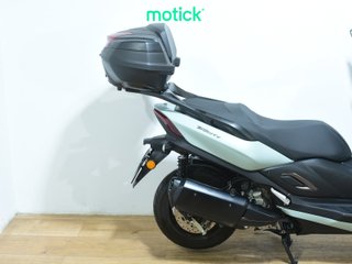 YAMAHA TRICITY 300 (TOP CASE)