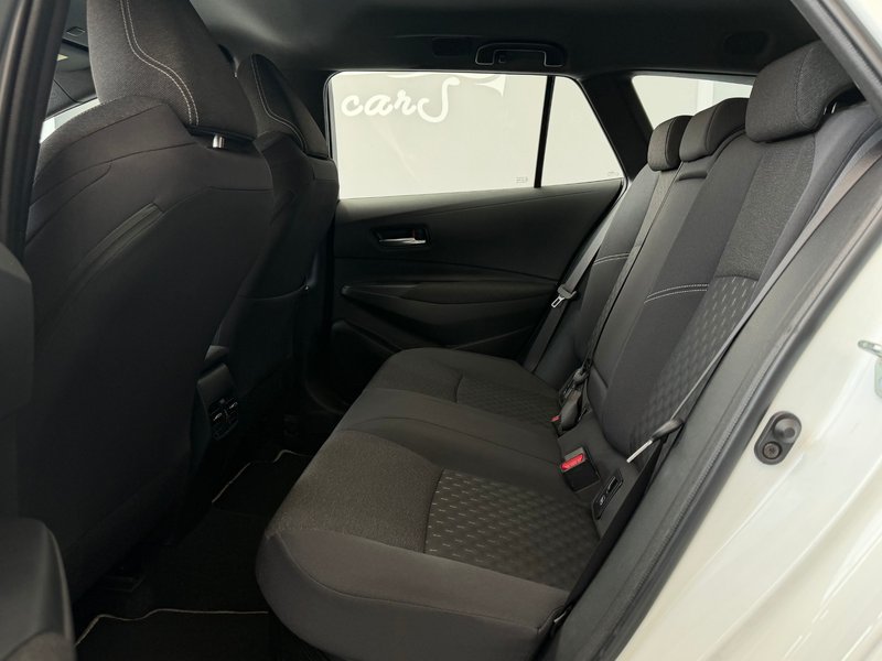 Toyota Auris 2023, foto 9
