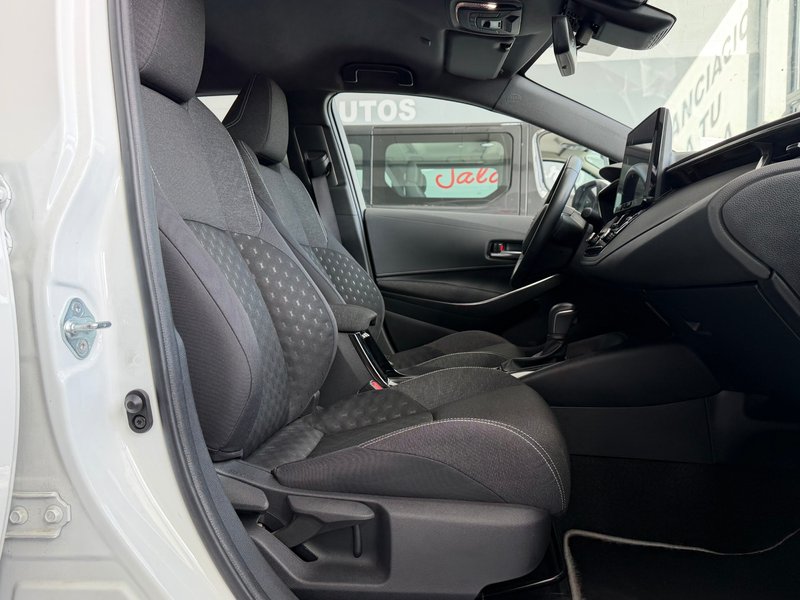 Toyota Auris 2023, foto 12