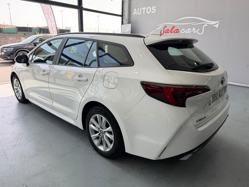 Toyota Auris 2023, foto 20