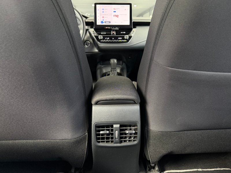 Toyota Auris 2023, foto 28