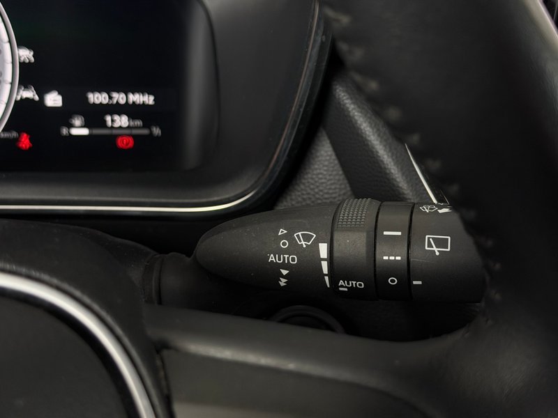 Toyota Auris 2023, foto 32
