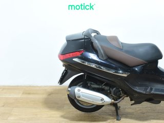 PIAGGIO X8 125