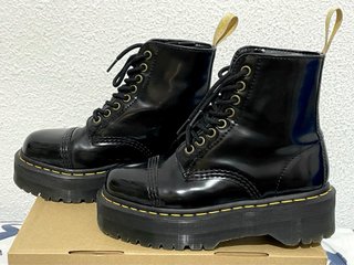 Botas Dr. Martens Sinclair Veganas Negras