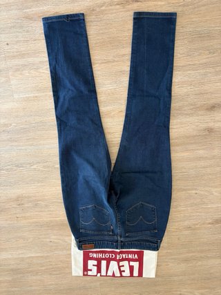 Levi's Bold Curve W31