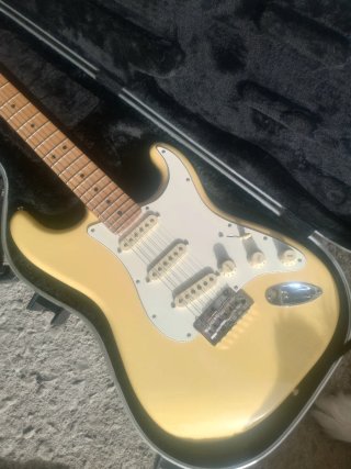 Fender Stratocaster Player 1 Guitarra Eléctrica
