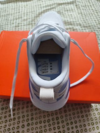 Nike Vomero 18 Nuevas Azul/Blanco