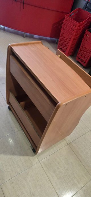 Mesa PC con cajón grande con rueditas