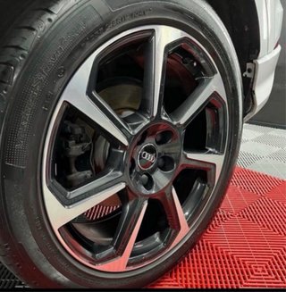 AUDI Q3 BLACK LINE S-TRONIC 35 TFSI 150