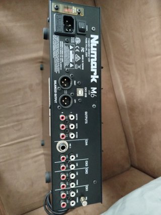 Mesa Numark M6 USB Negra