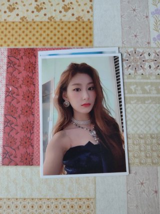 Álbum Kpop ITZY Guess Who