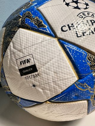 Balón Adidas UEFA Champions League T5