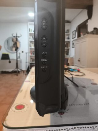 Televisión LG 32LG2200