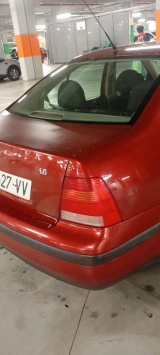 Volkswagen Bora 2000