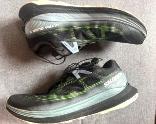 Zapatillas Salomon Negras y Verdes