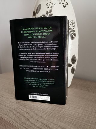 Balada de Pájaros Cantores Y Serpientes